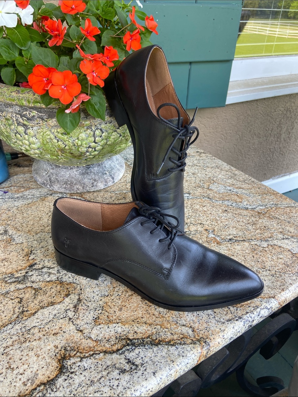 Frye Erica Oxfords. Size 10